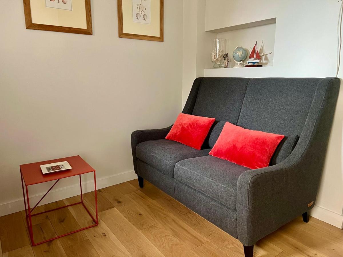 Apartment Les Petits Volets 3 Au Choix Antibes
