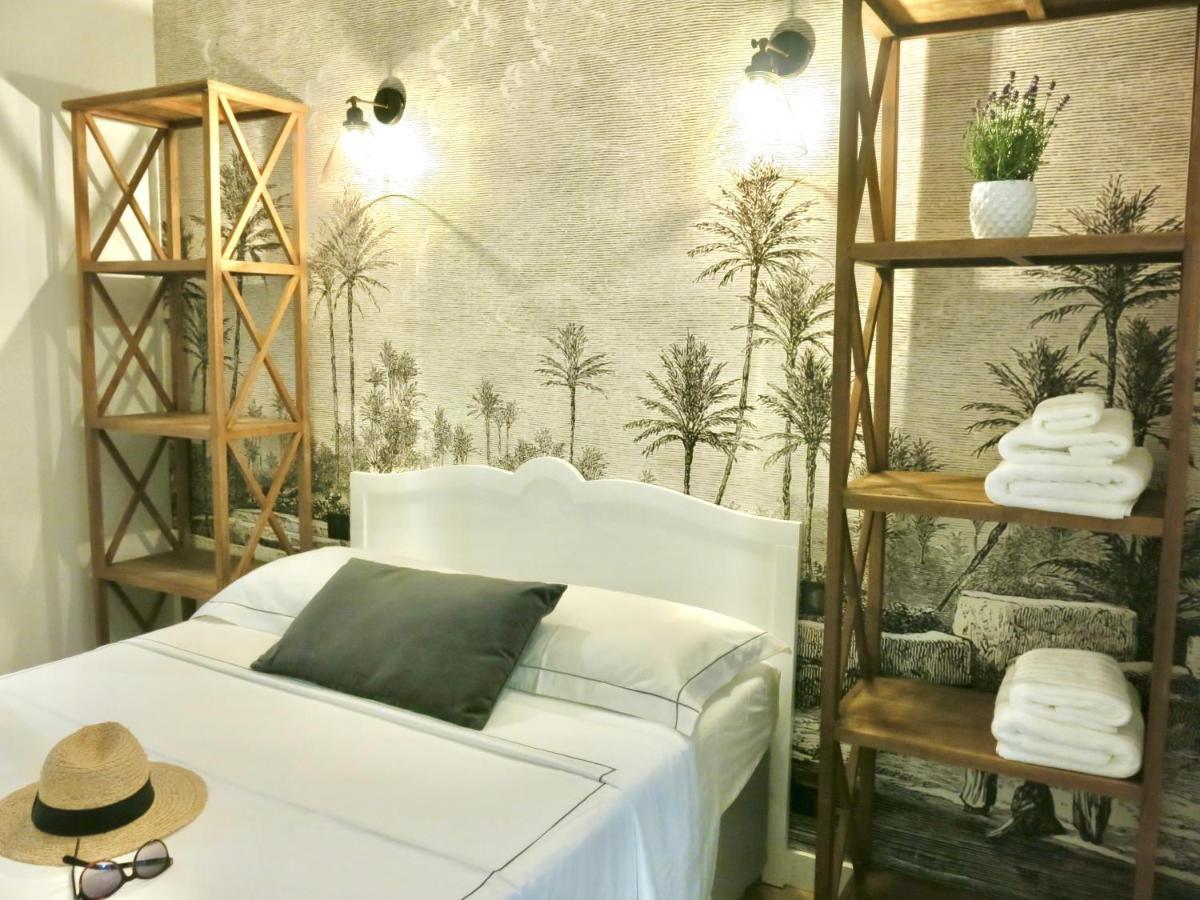 Apartment Les Petits Volets 3 Au Choix Antibes