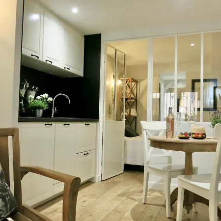 Les Petits Volets 3 Appartements Au Choix Antibes Exterior photo